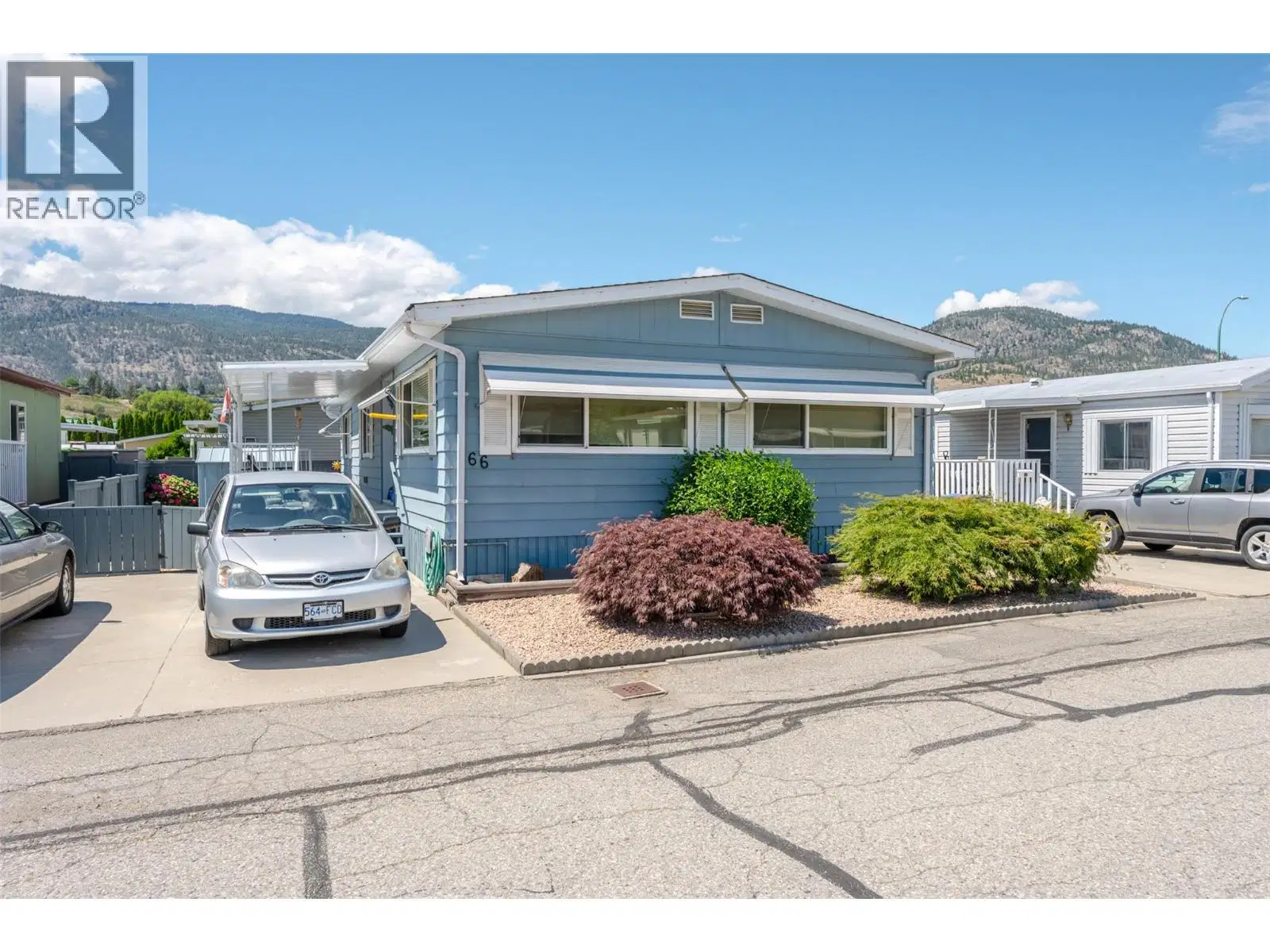 #66 – 999 Burnaby Avenue