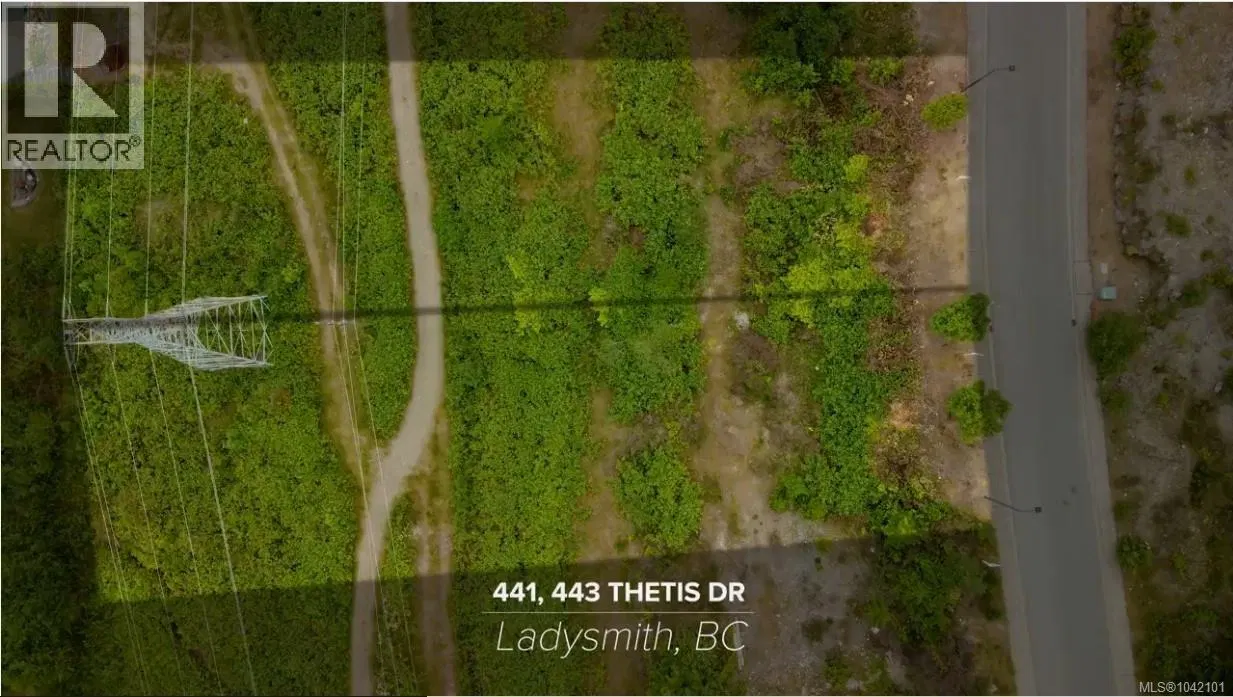 Photo 5 of 5 at 443 Thetis Drive