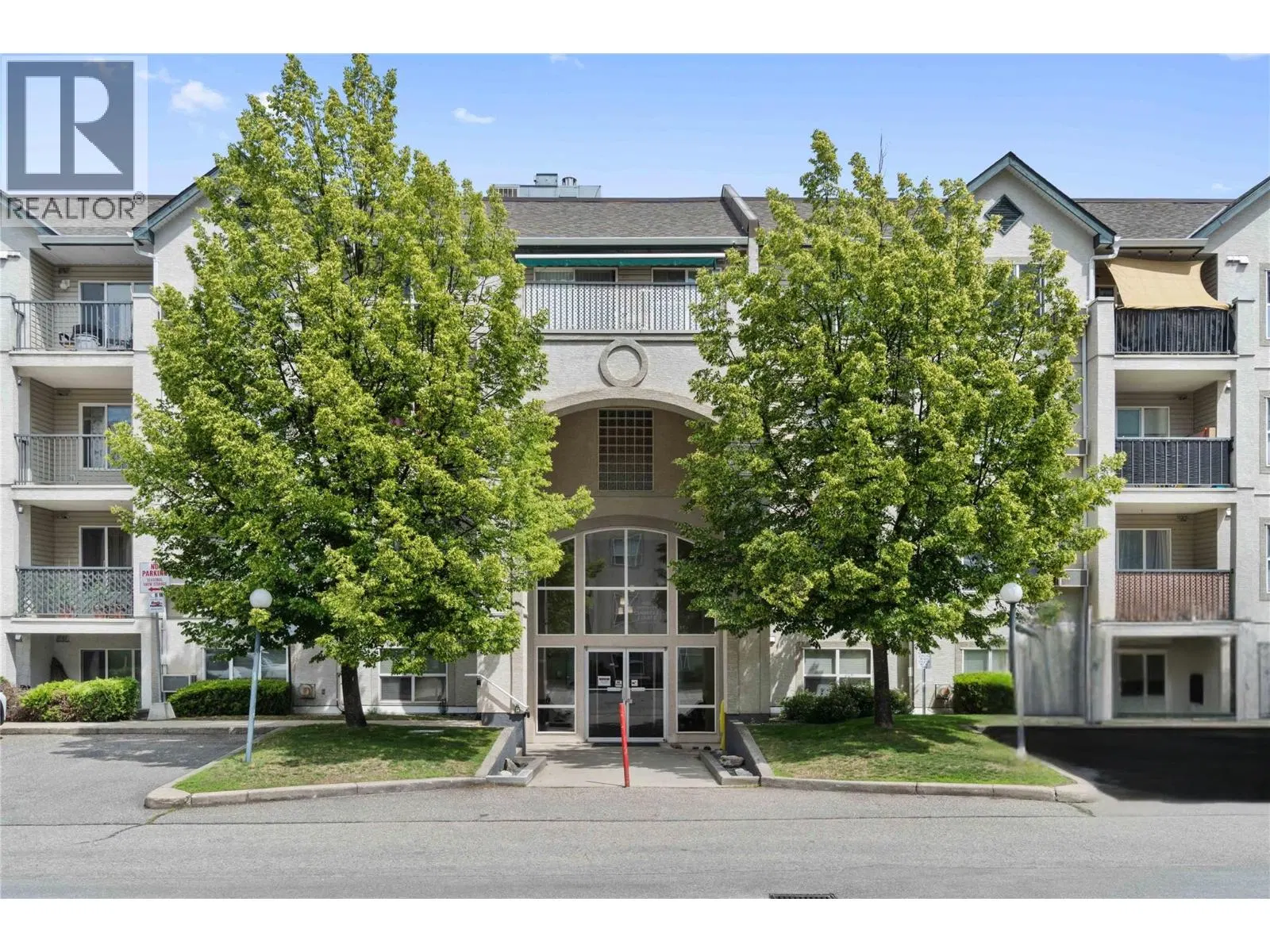 Photo 1 of 34 at #406 – 640 3 Street