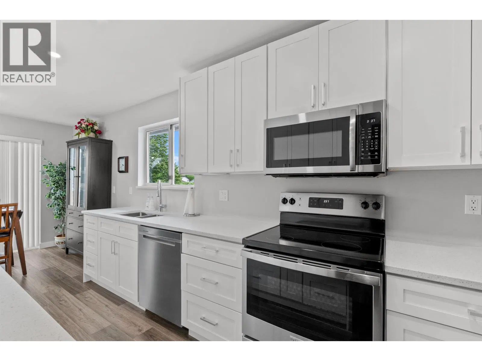 Photo 1 of 37 at #2 – 6320 48A Avenue