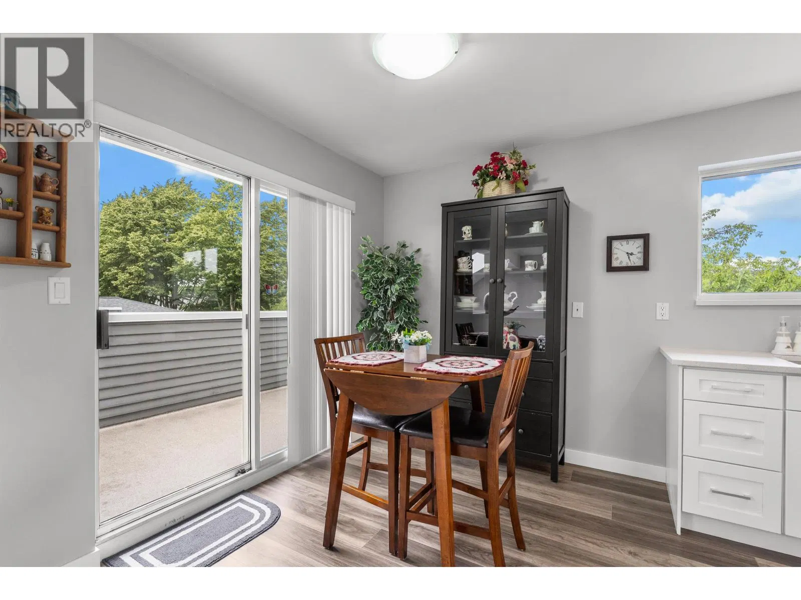Photo 4 of 37 at #2 – 6320 48A Avenue