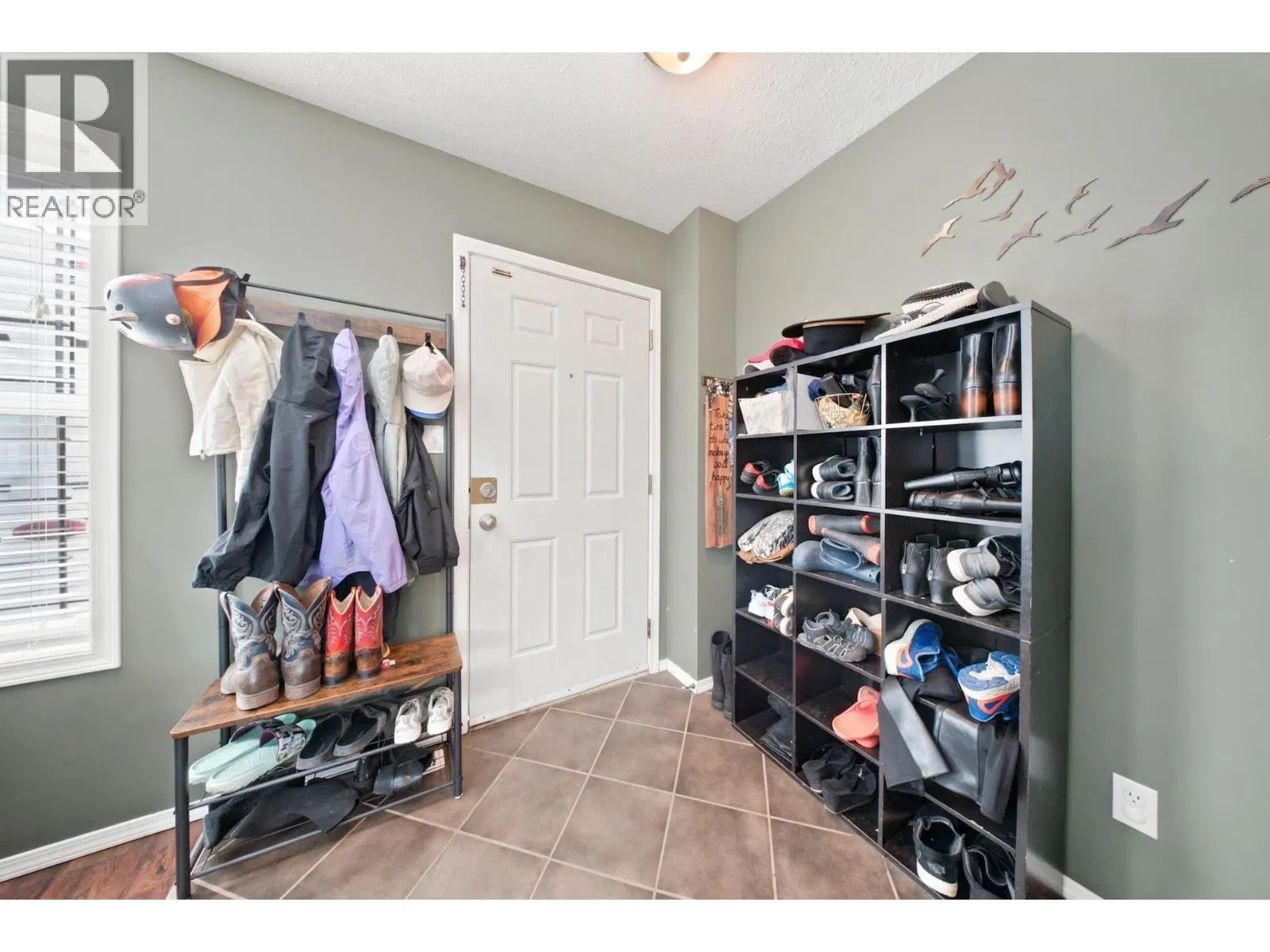 Photo 5 of 27 at 8016 88 Avenue