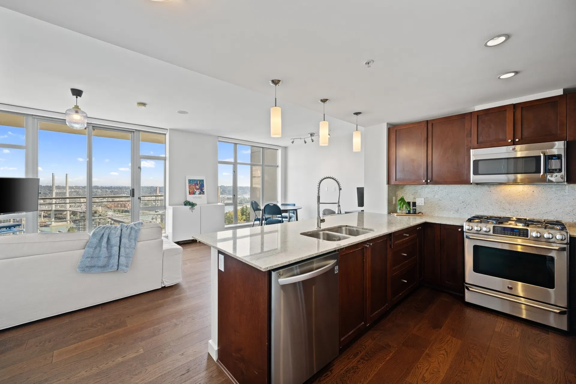 Photo 2 of 36 at #2603 – 280 Ross Drive