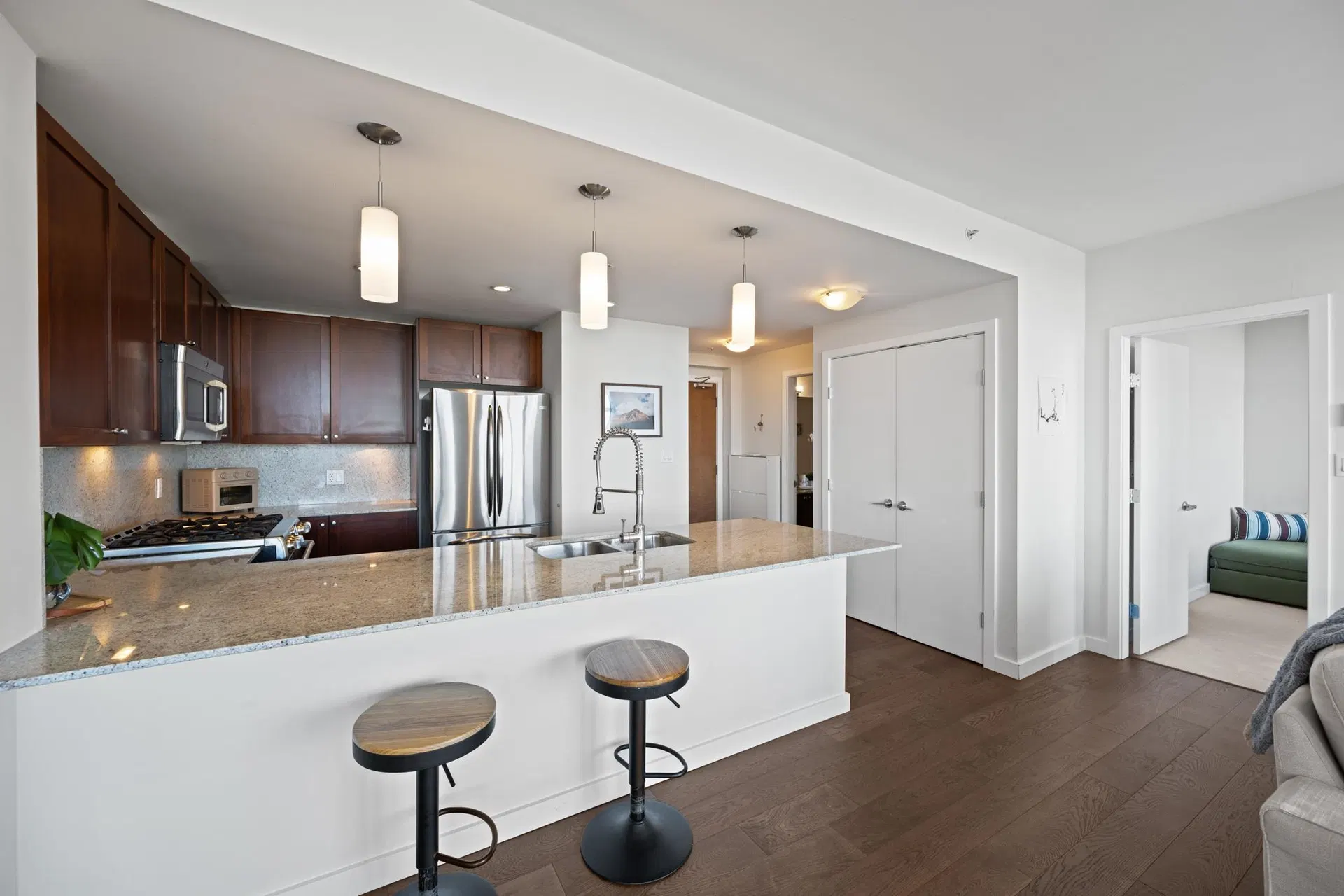 Photo 4 of 36 at #2603 – 280 Ross Drive
