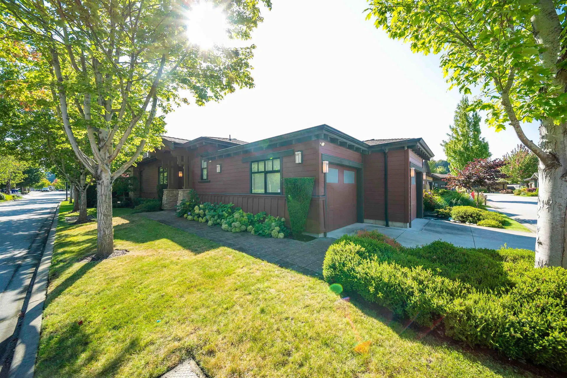 Photo 4 of 40 at 5066 Springs Boulevard