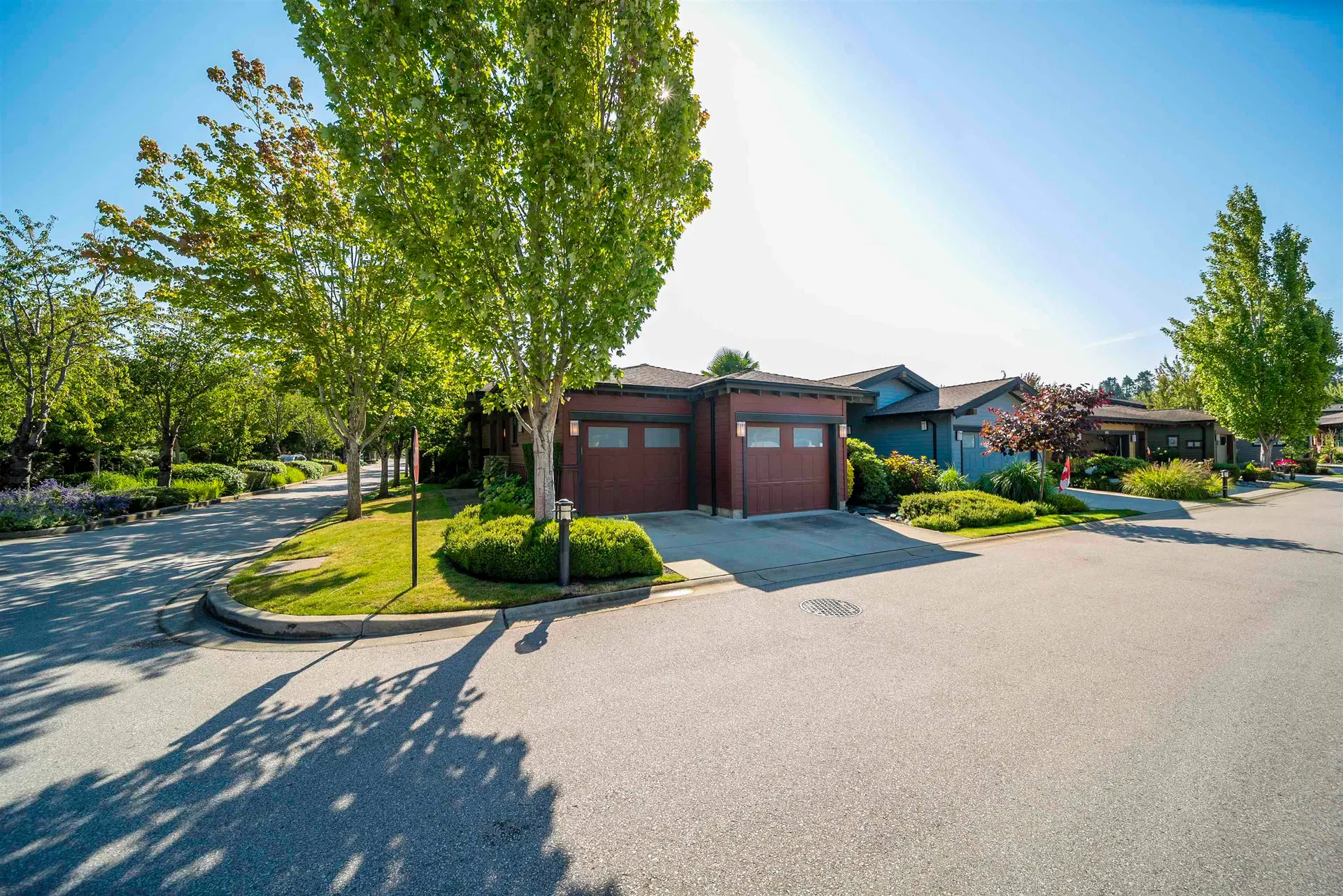 Photo 5 of 40 at 5066 Springs Boulevard