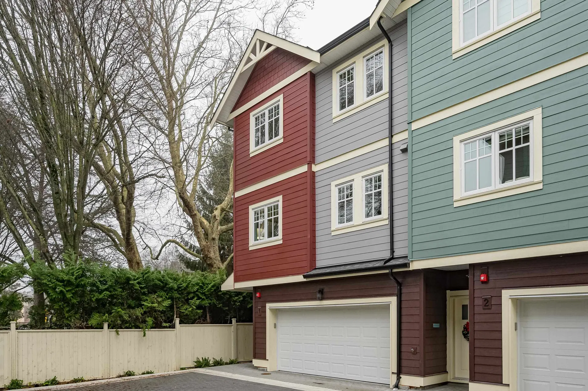 Photo 1 of 40 at #3 – 4829 48 Avenue