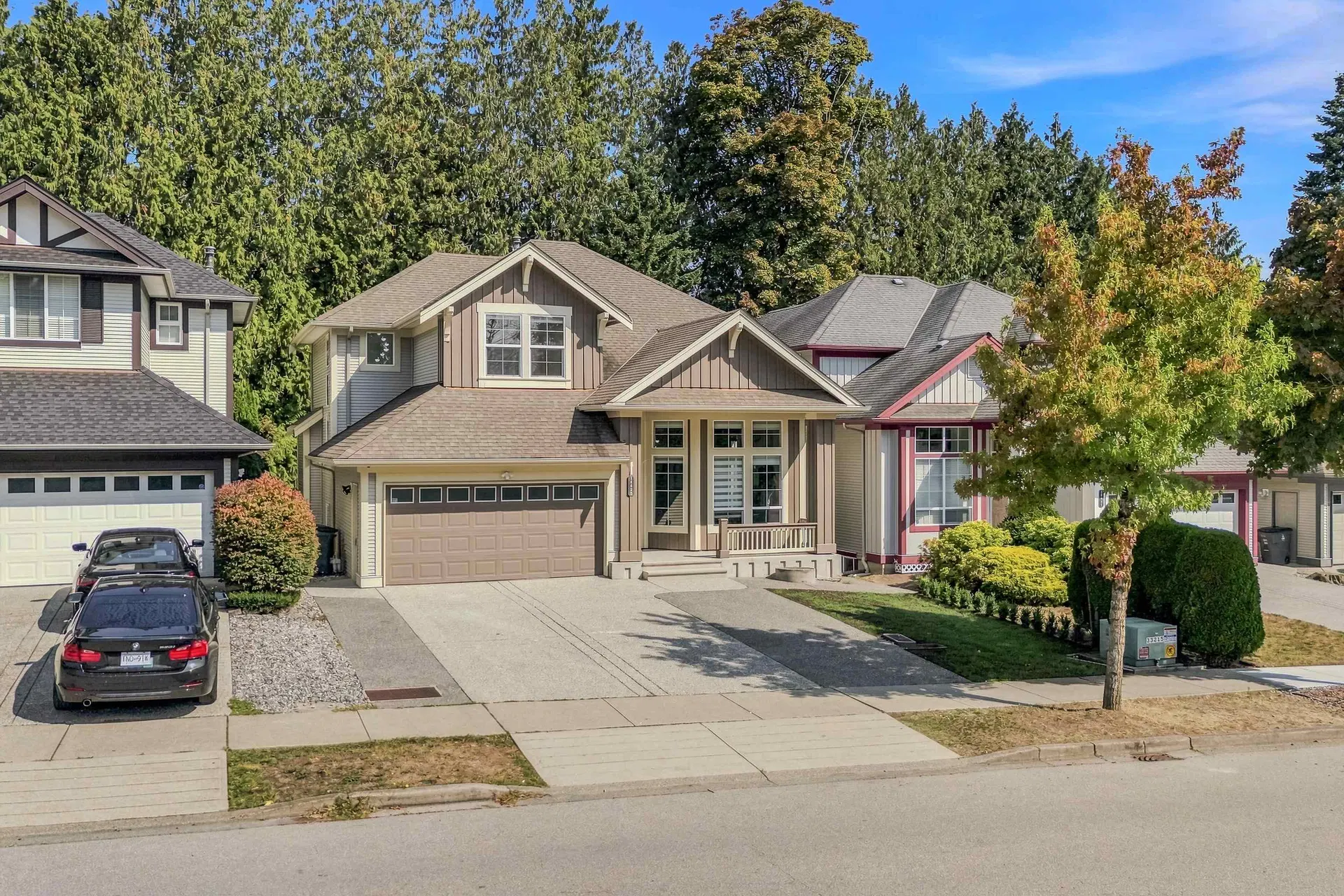 Photo 2 of 40 at 14425 58th Avenue