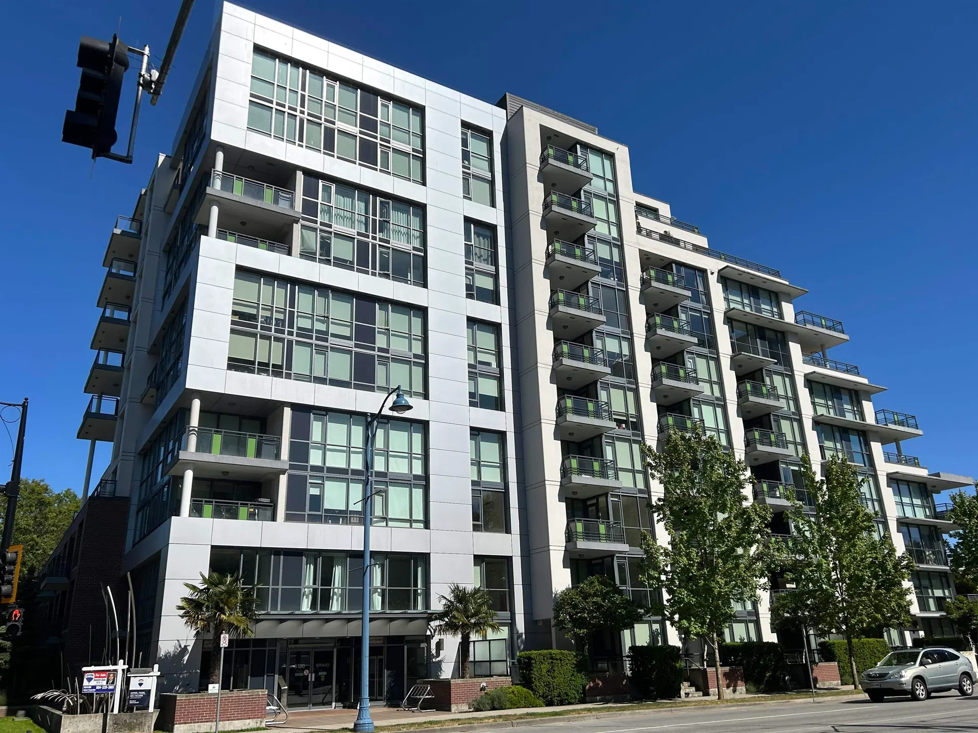 #706 – 6180 Cooney Road