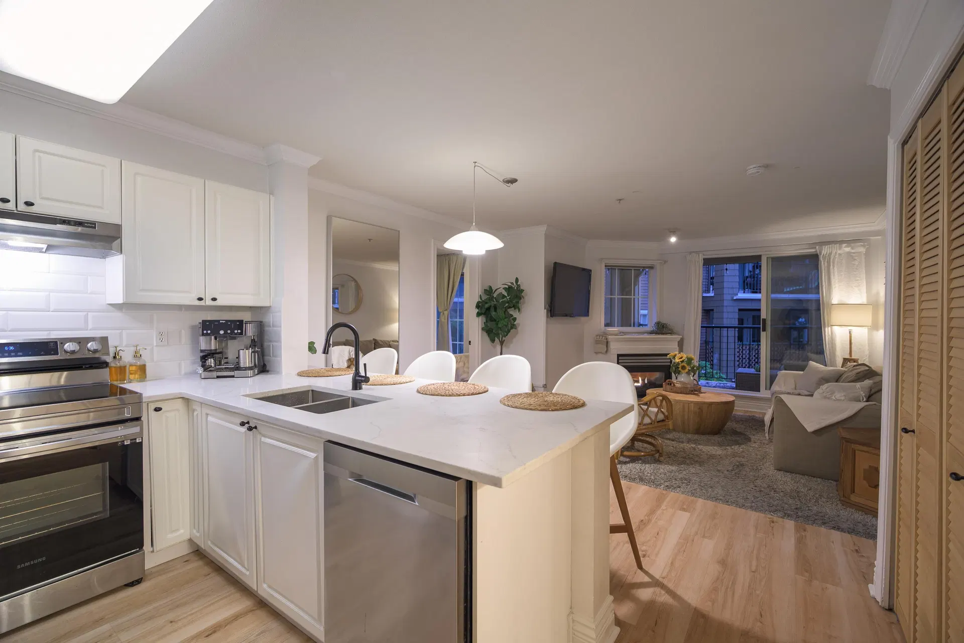 Photo 3 of 26 at #205 – 1363 56 Street