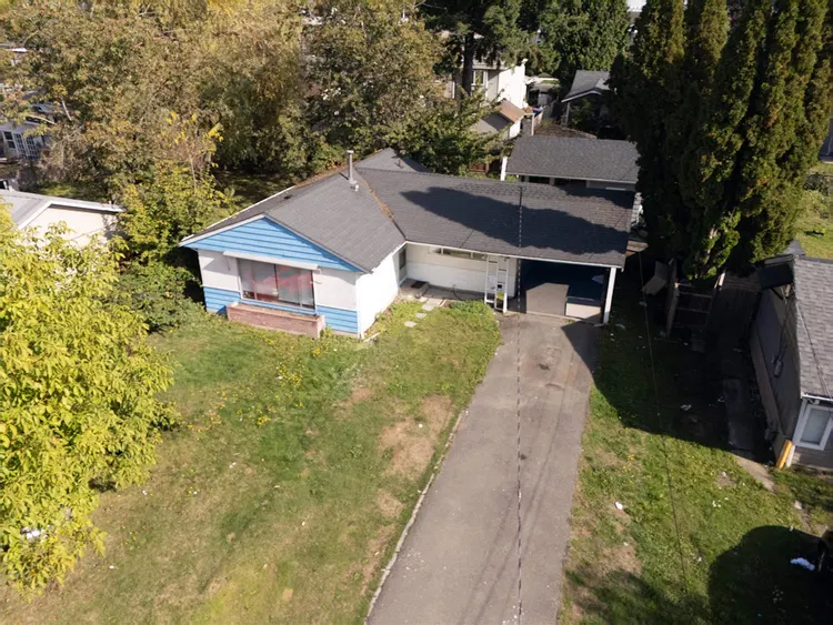 Photo 2 of 9 at 10468 138 Street