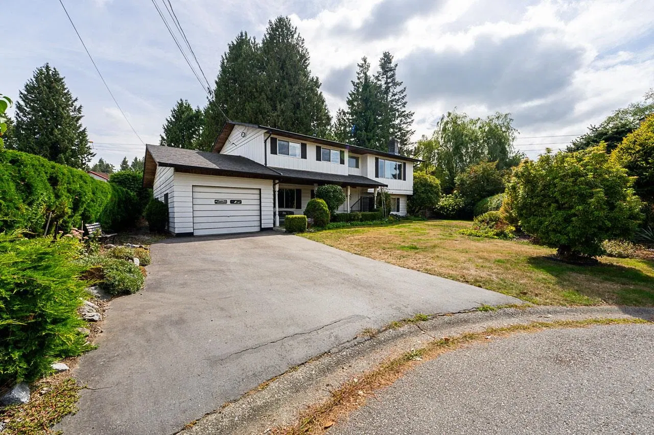 Photo 2 of 39 at 11142 Patricia Drive