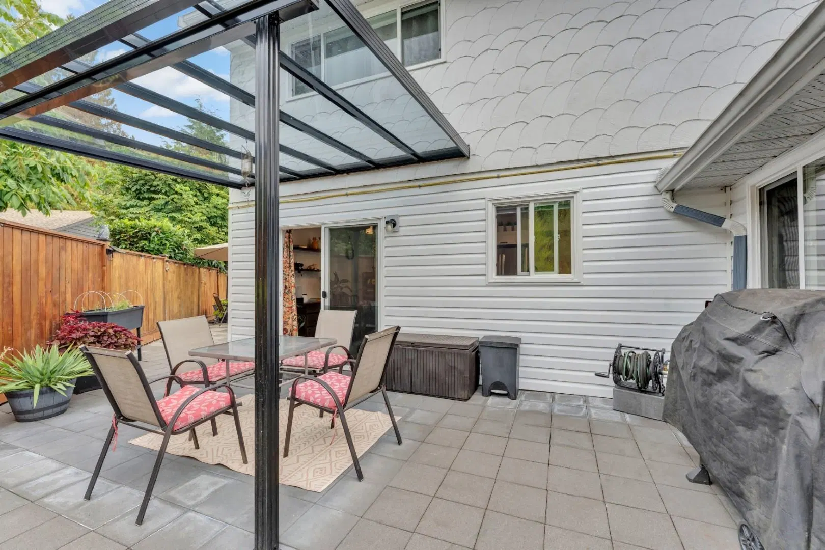 Photo 4 of 38 at 1401 Apel Drive