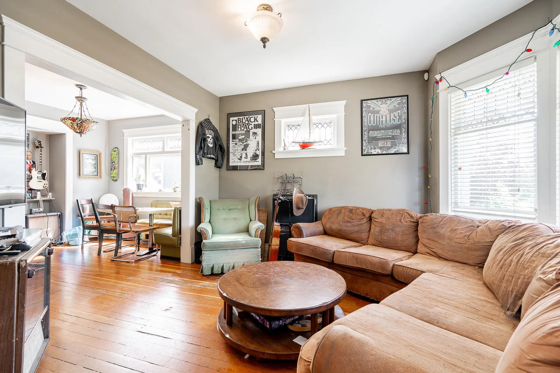 Photo 2 of 12 at 1329 E 12th Avenue