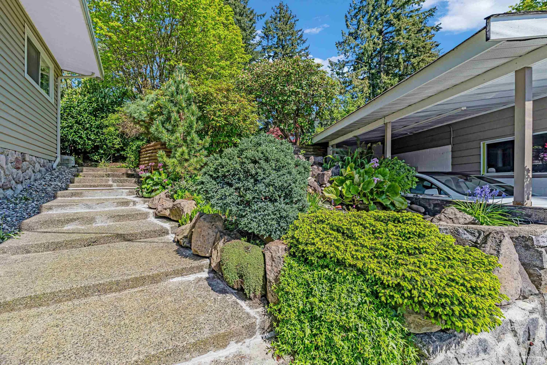 Photo 5 of 32 at 4323 Valencia Avenue