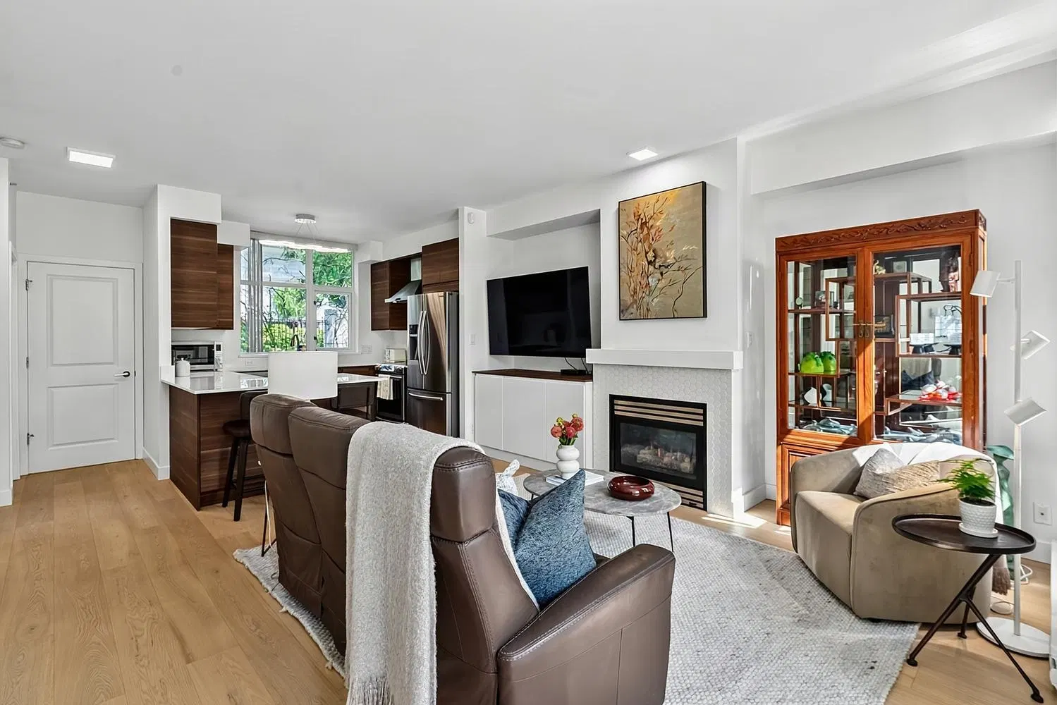 Photo 3 of 36 at TH5 – 2088 Madison Avenue