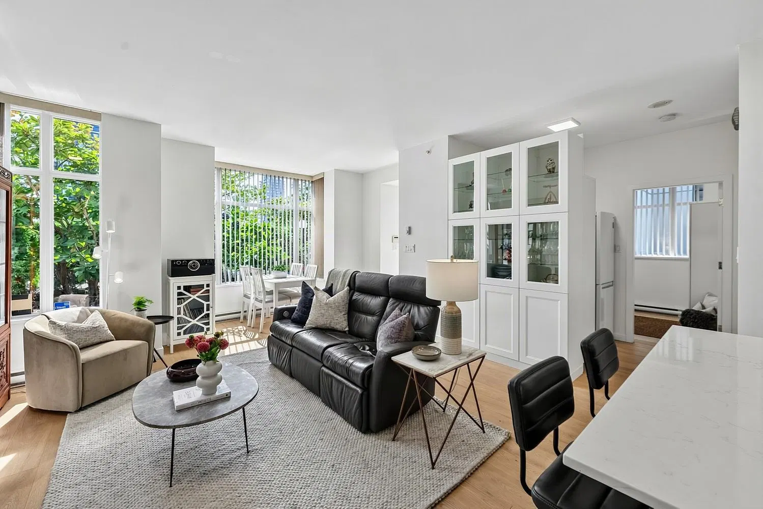Photo 5 of 36 at TH5 – 2088 Madison Avenue