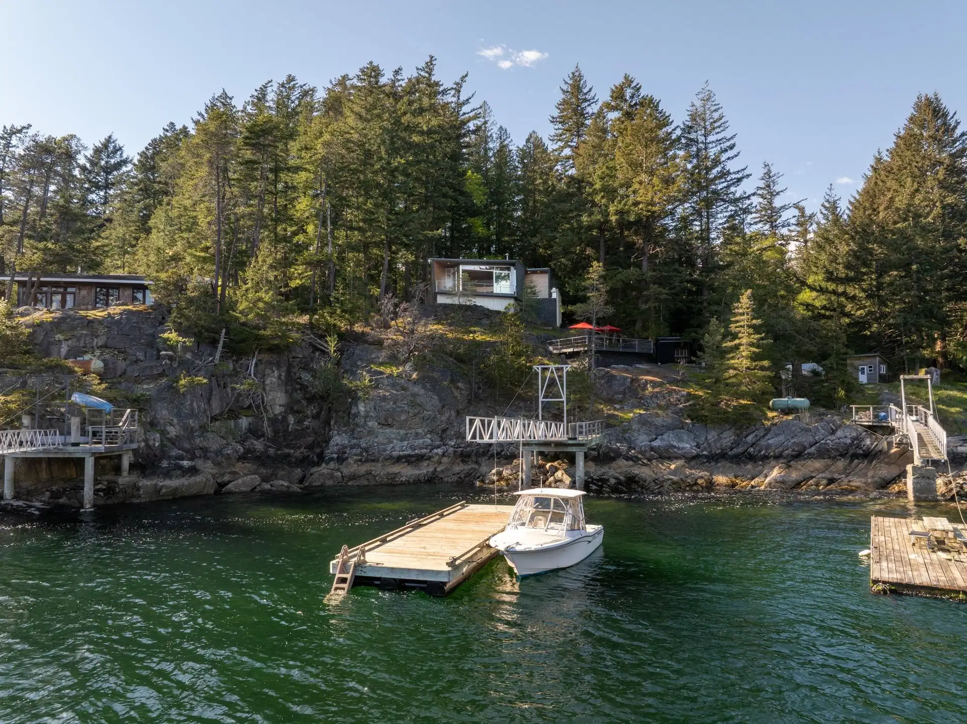 671 Bowen View Road