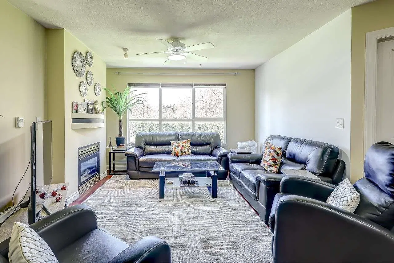 Photo 5 of 32 at #204 – 10188 155 Street