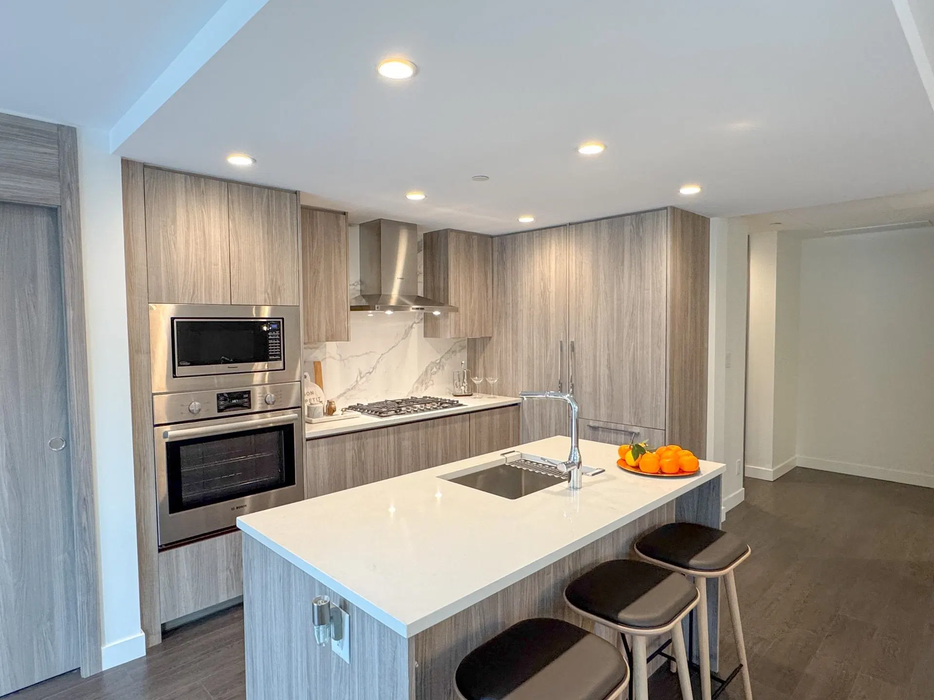 Photo 4 of 40 at TH4 – 13778 100 Avenue