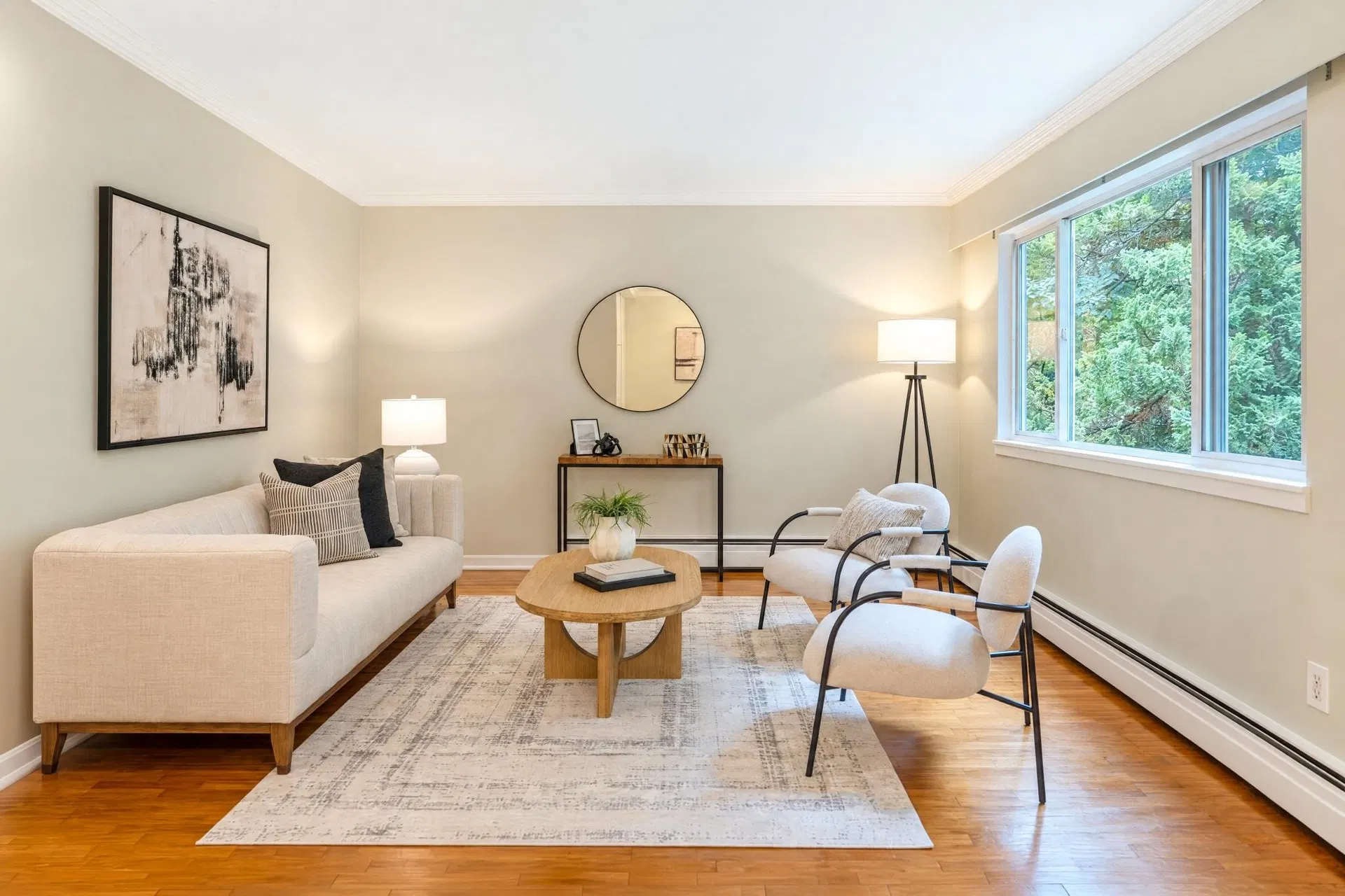 #403 – 555 28th Street
