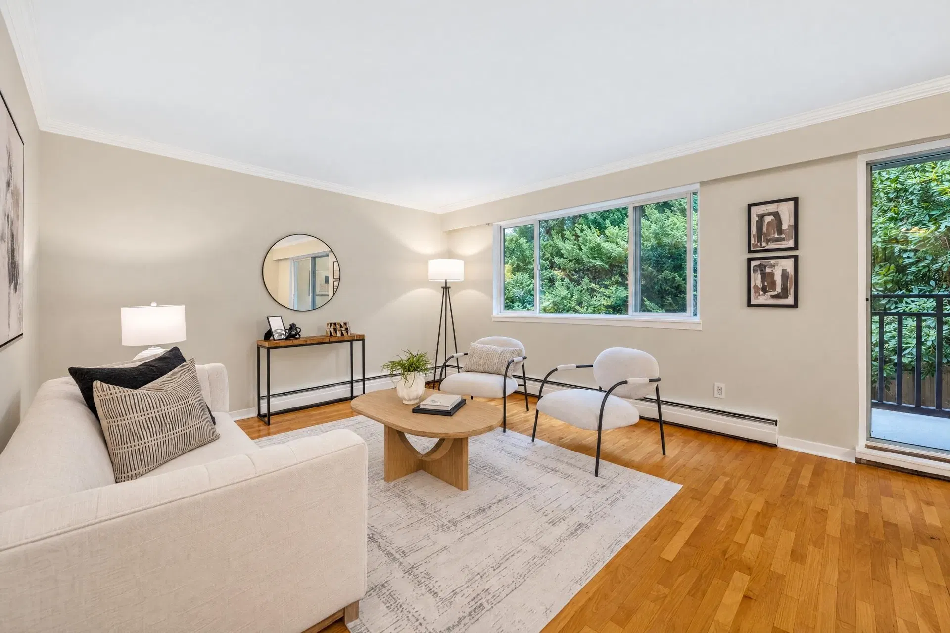 Photo 4 of 21 at #403 – 555 W 28th Street