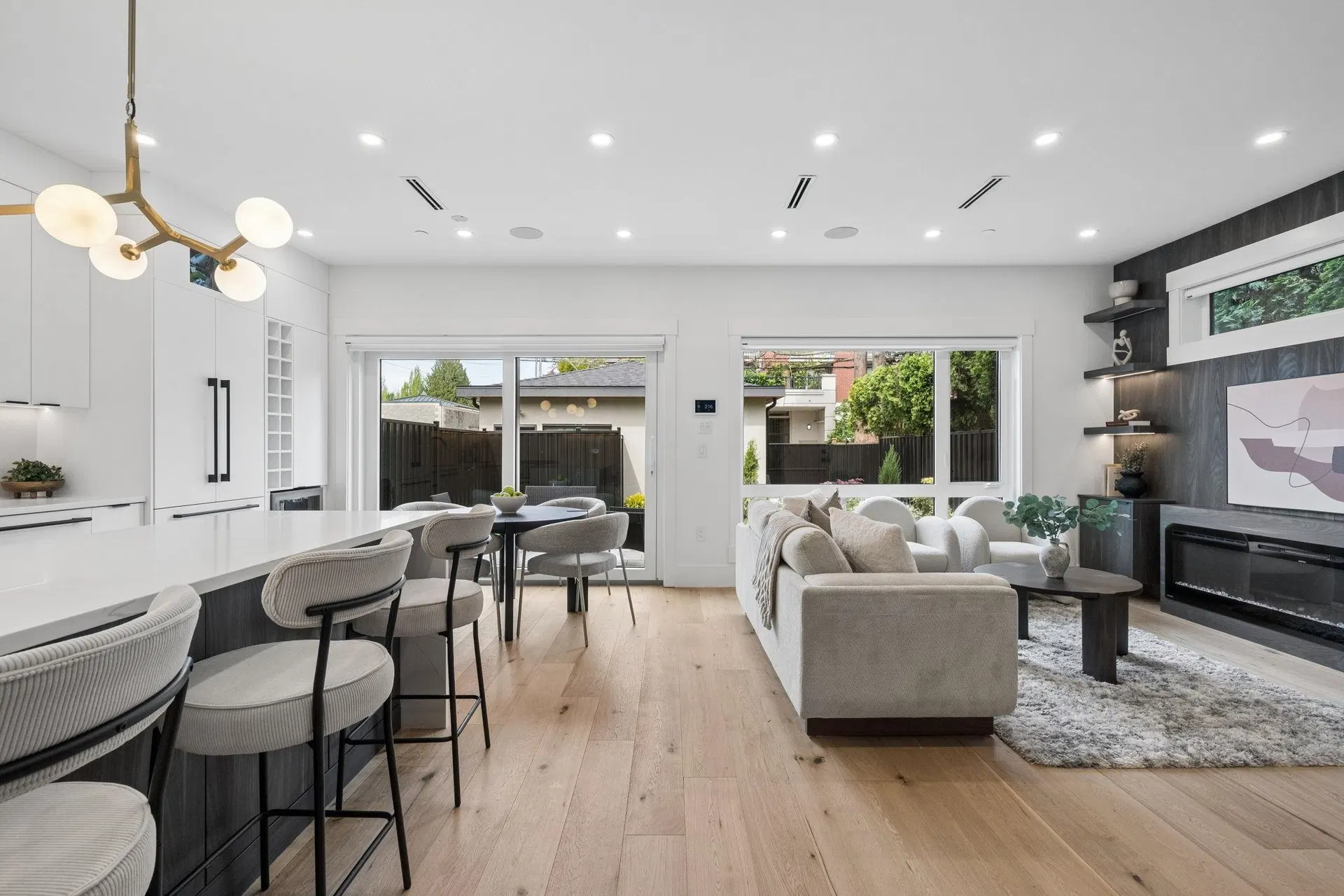 Photo 2 of 38 at #2 – 4549 W 11th Avenue