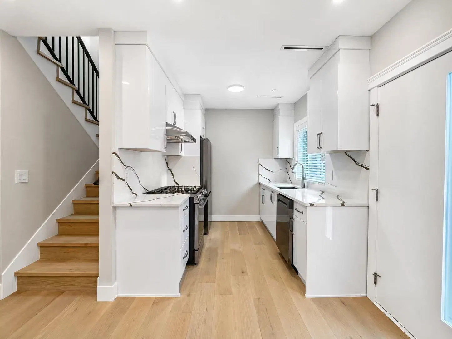 Photo 2 of 9 at Laneway House – 498x Macdonald Street