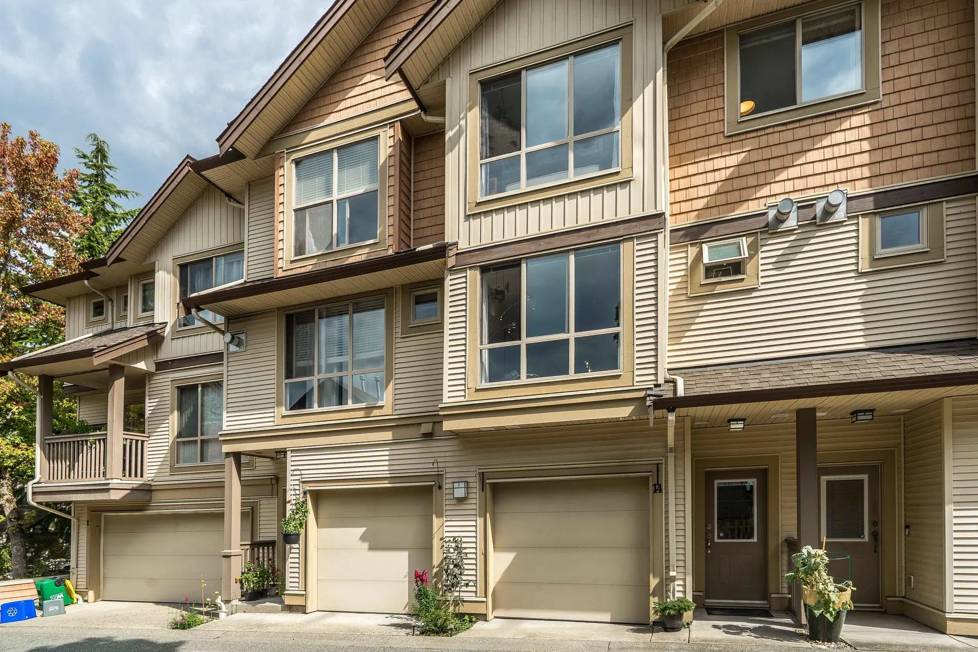 Photo 1 of 40 at #14 – 20350 68 Avenue
