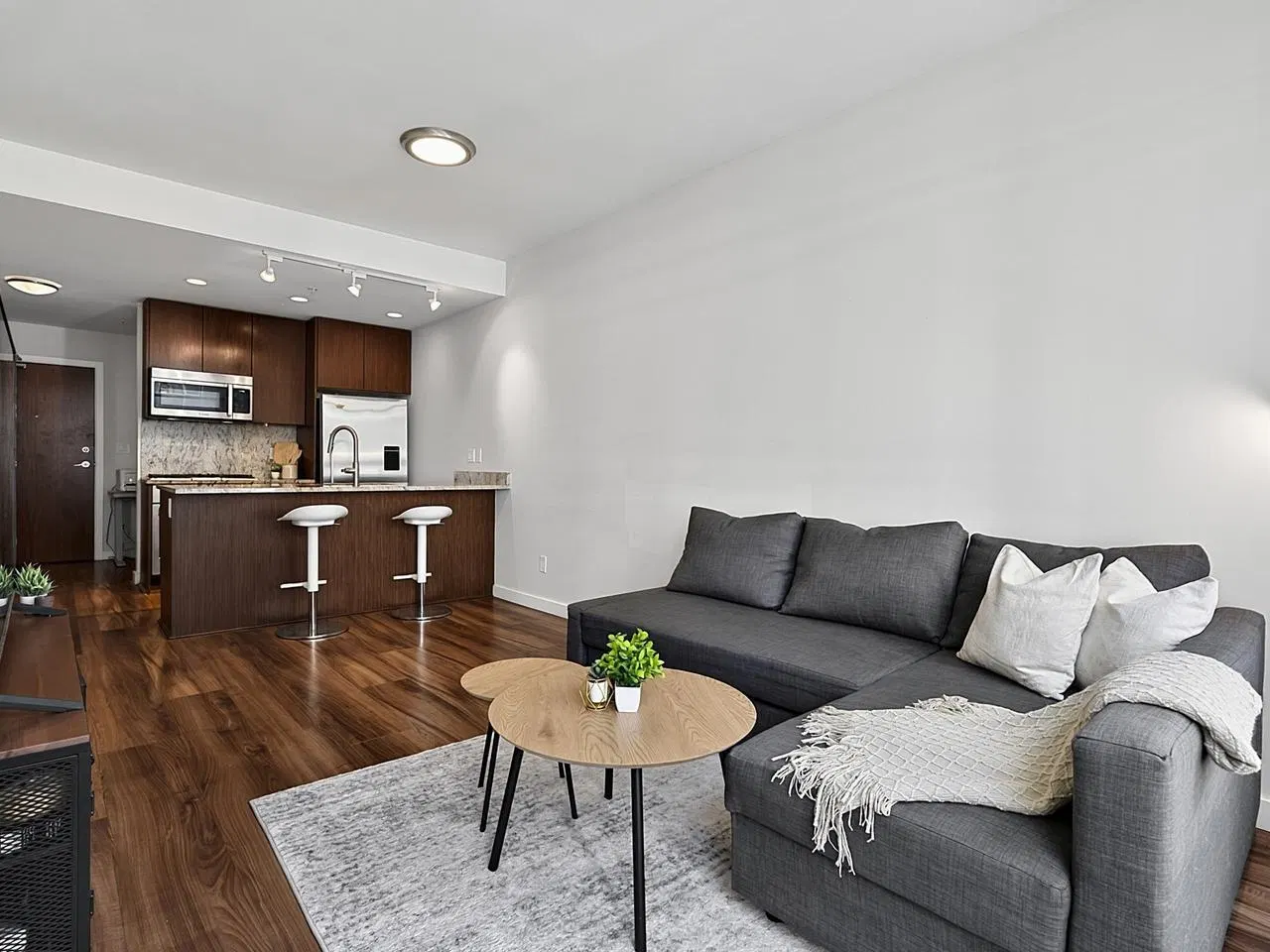 Photo 4 of 26 at #510 – 8628 Hazelbridge Way