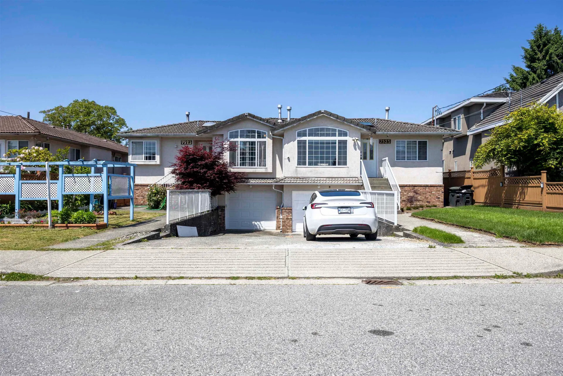 Photo 3 of 34 at 7523 17th Avenue