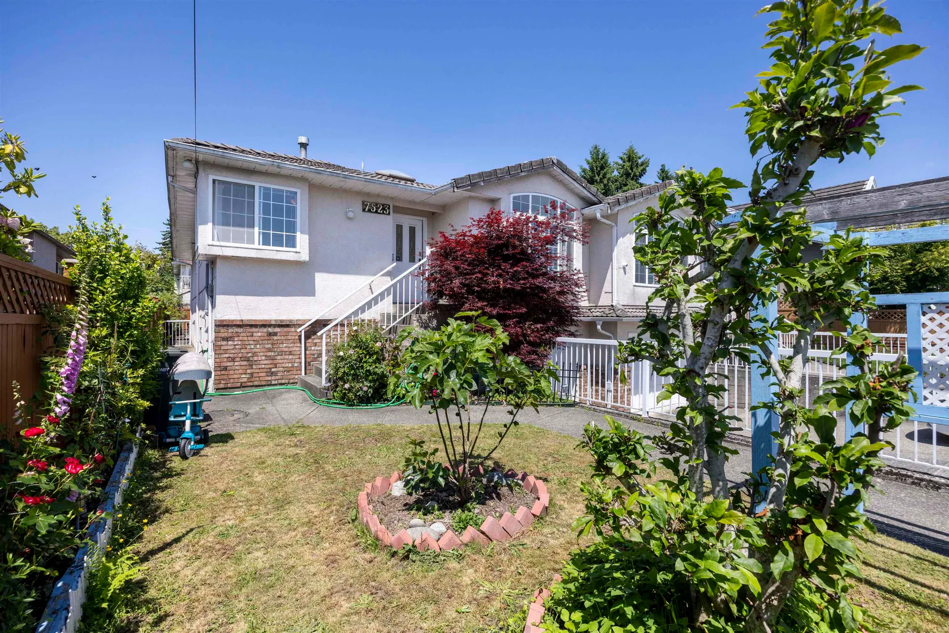 Photo 4 of 34 at 7523 17th Avenue