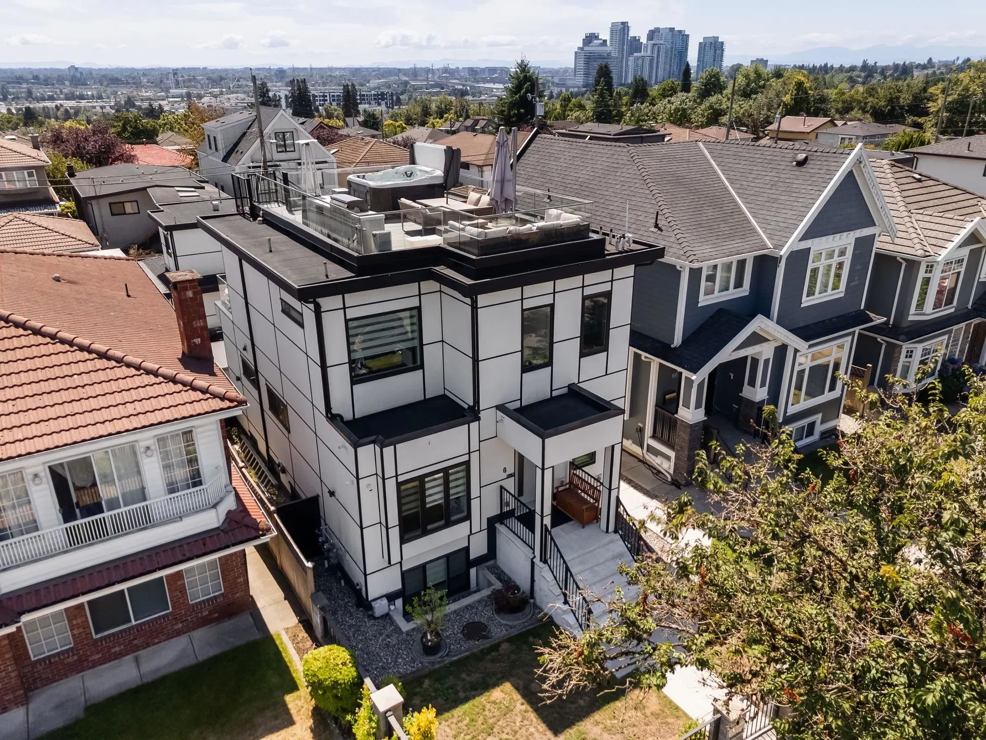 Photo 2 of 39 at 72 E 57th Avenue