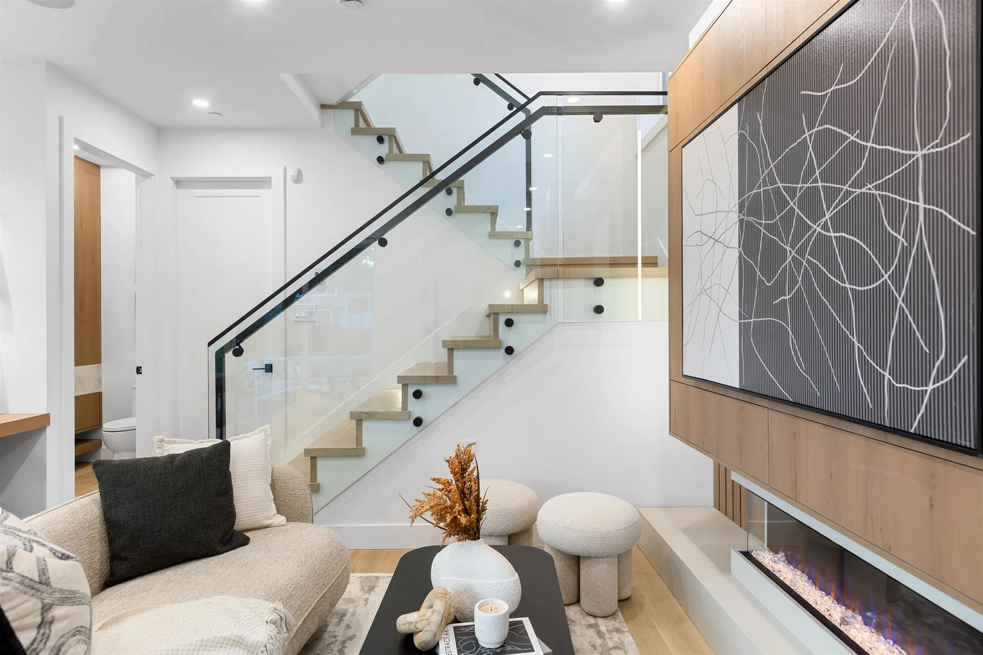 Photo 3 of 17 at #1 – 2435 Napier Street