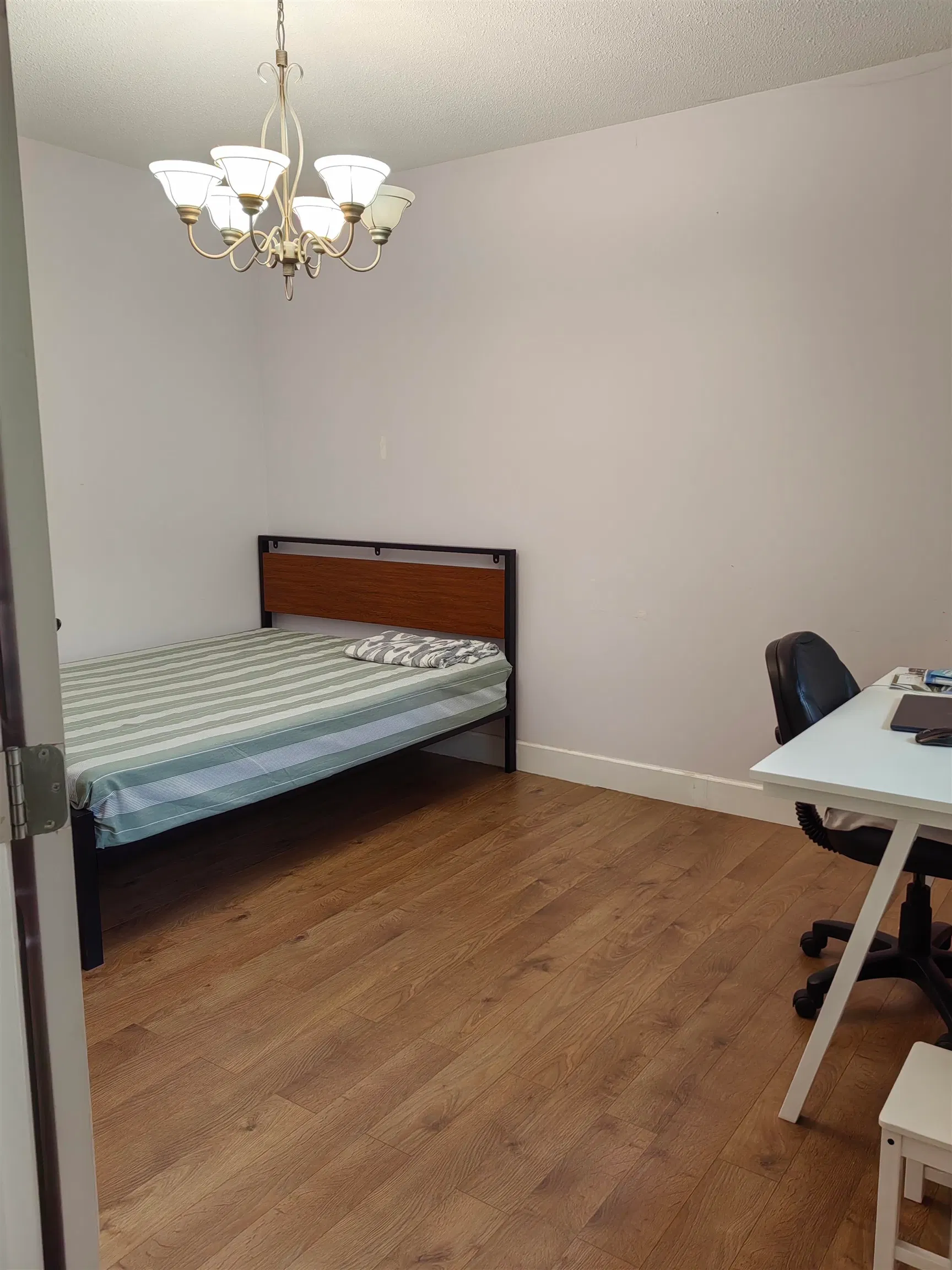 Photo 4 of 18 at #106 – 5770 Oak Street