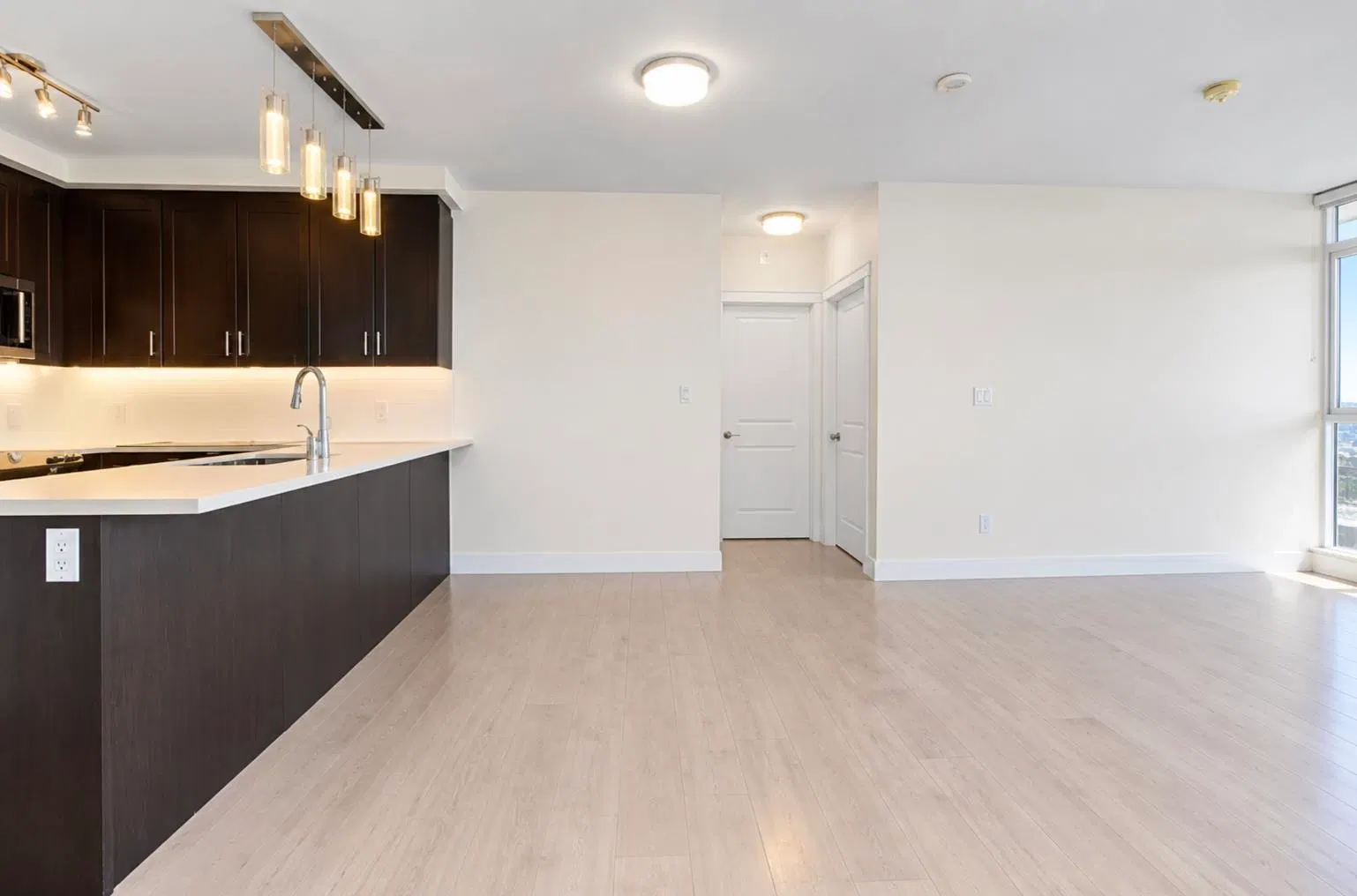 Photo 3 of 13 at #907 – 11967 80 Avenue