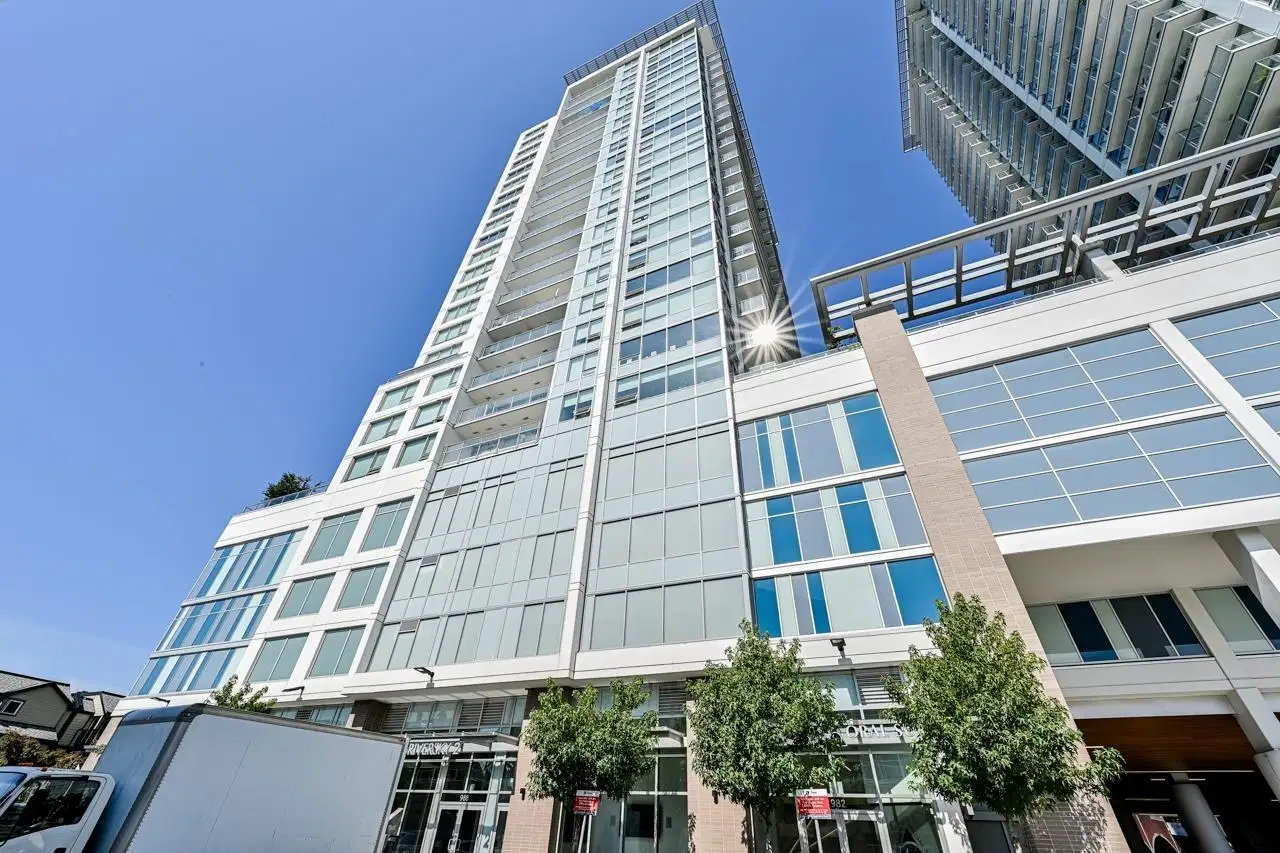 #1005 – 988 Quayside Drive