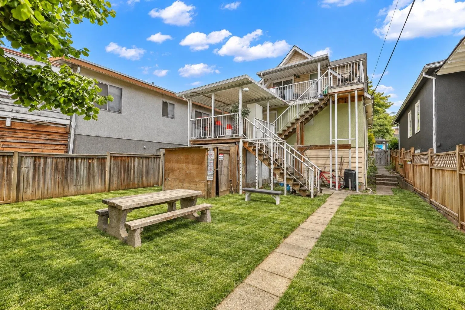 Photo 5 of 7 at Top – 4265 Slocan Street