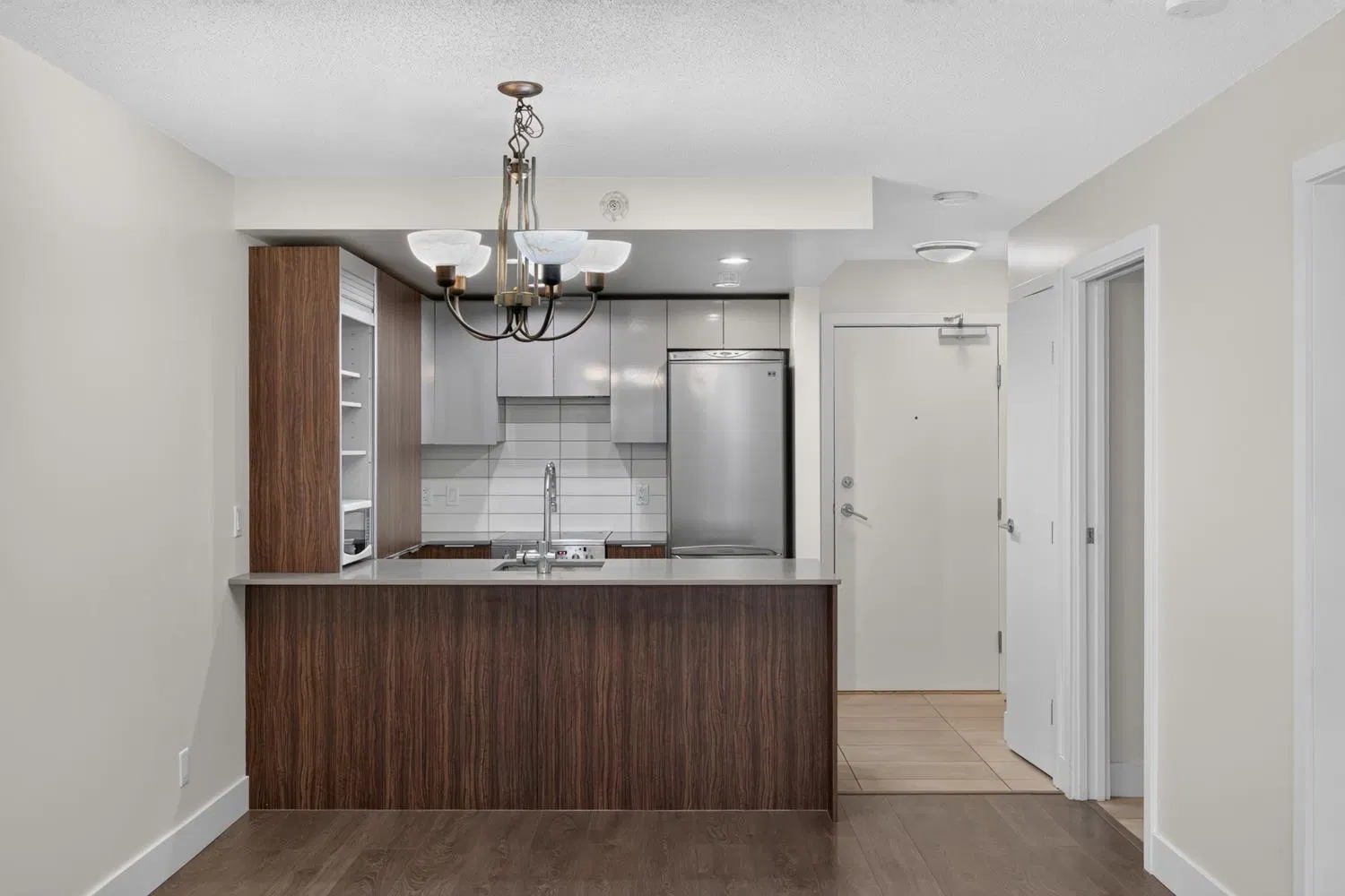 Photo 2 of 30 at #410 – 1088 Richards Street