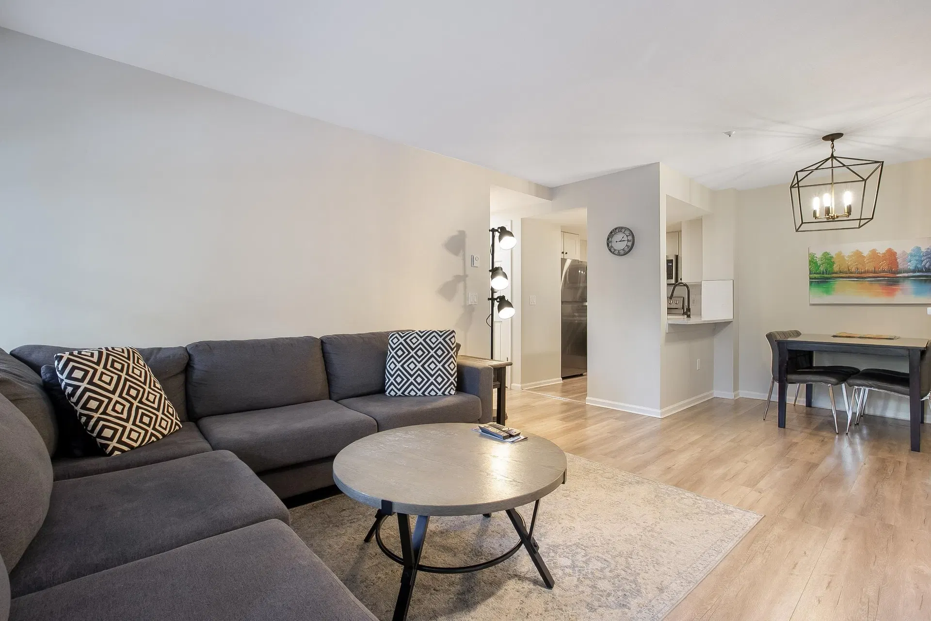 Photo 5 of 22 at #20 – 4355 Northlands Boulevard