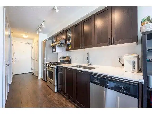 #304 – 4818 Eldorado Mews