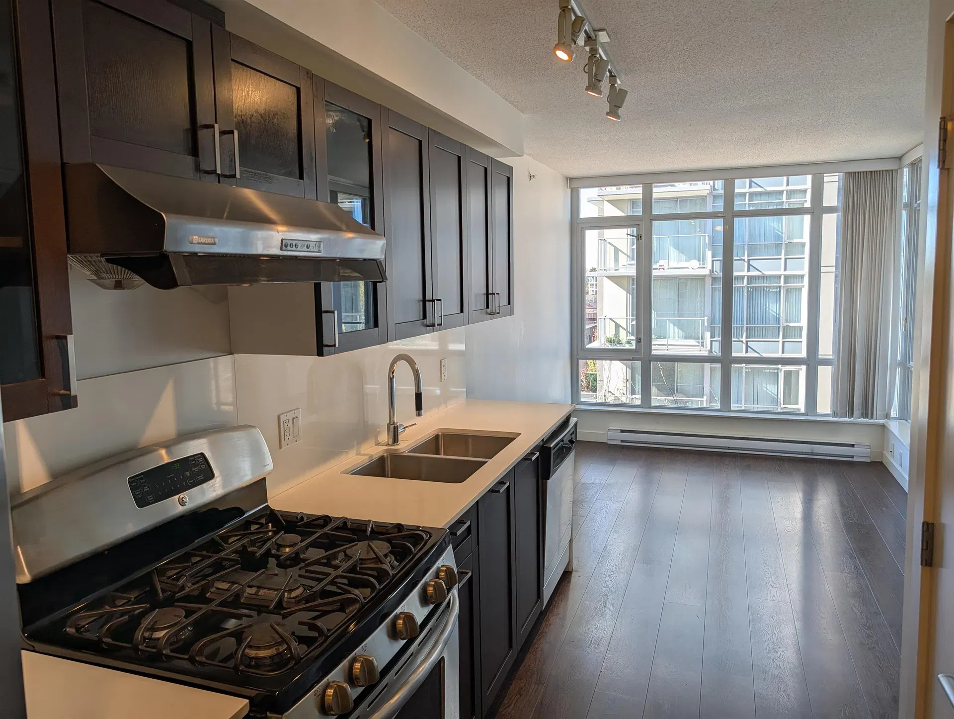 Photo 3 of 14 at #304 – 4818 Eldorado Mews