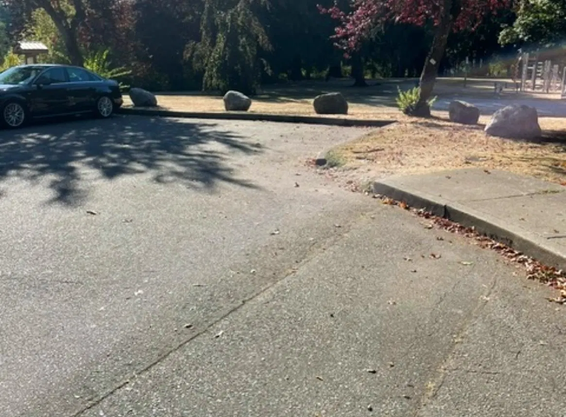Photo 5 of 6 at #50 – 5181 204 Street