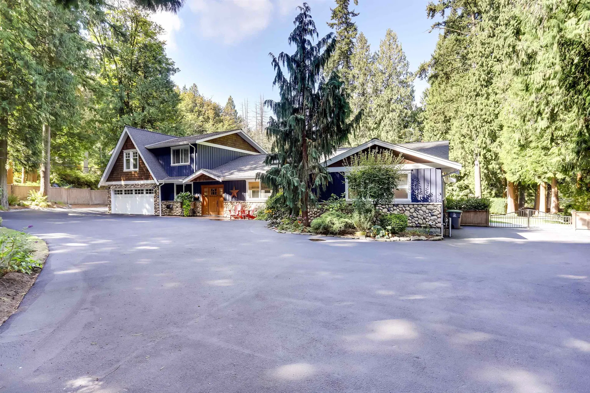 Photo 2 of 40 at 14084 Greencrest Drive