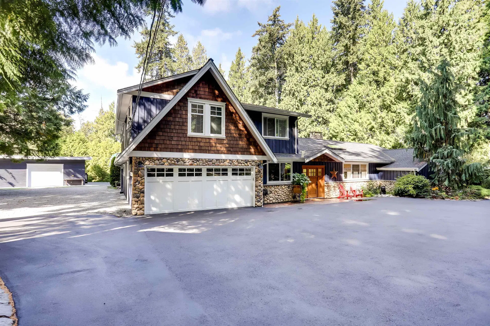 Photo 3 of 40 at 14084 Greencrest Drive