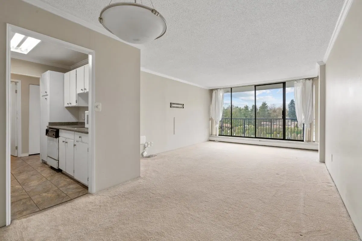 Photo 3 of 26 at #510 – 9320 Parksville Drive