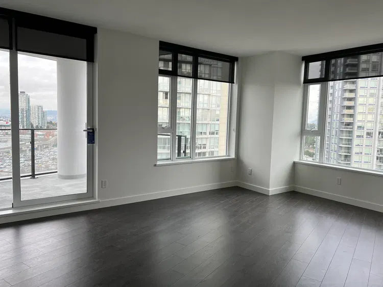 Photo 4 of 24 at #3104 – 9887 Whalley Boulevard