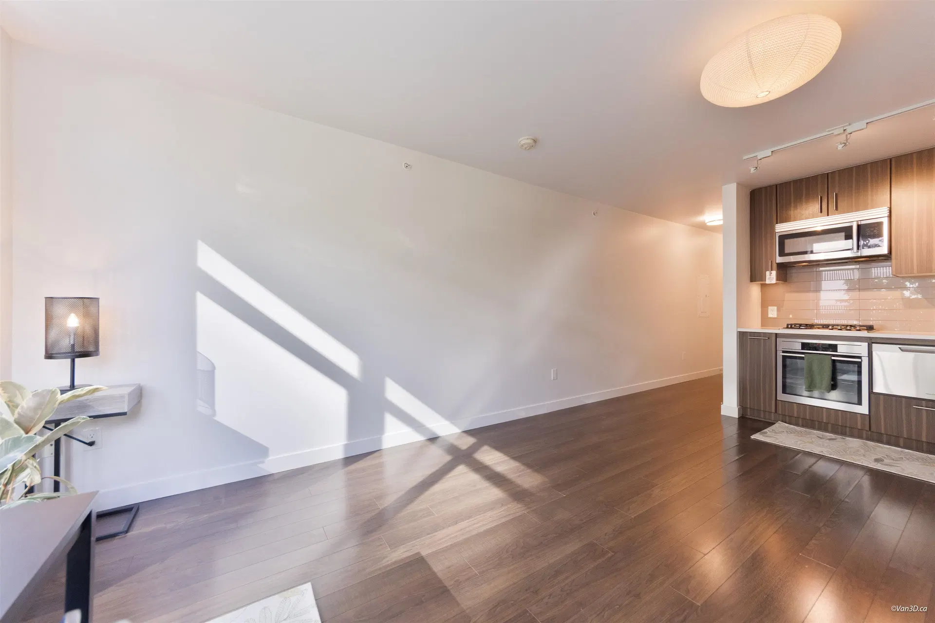 Photo 4 of 32 at #308 – 608 Belmont Street