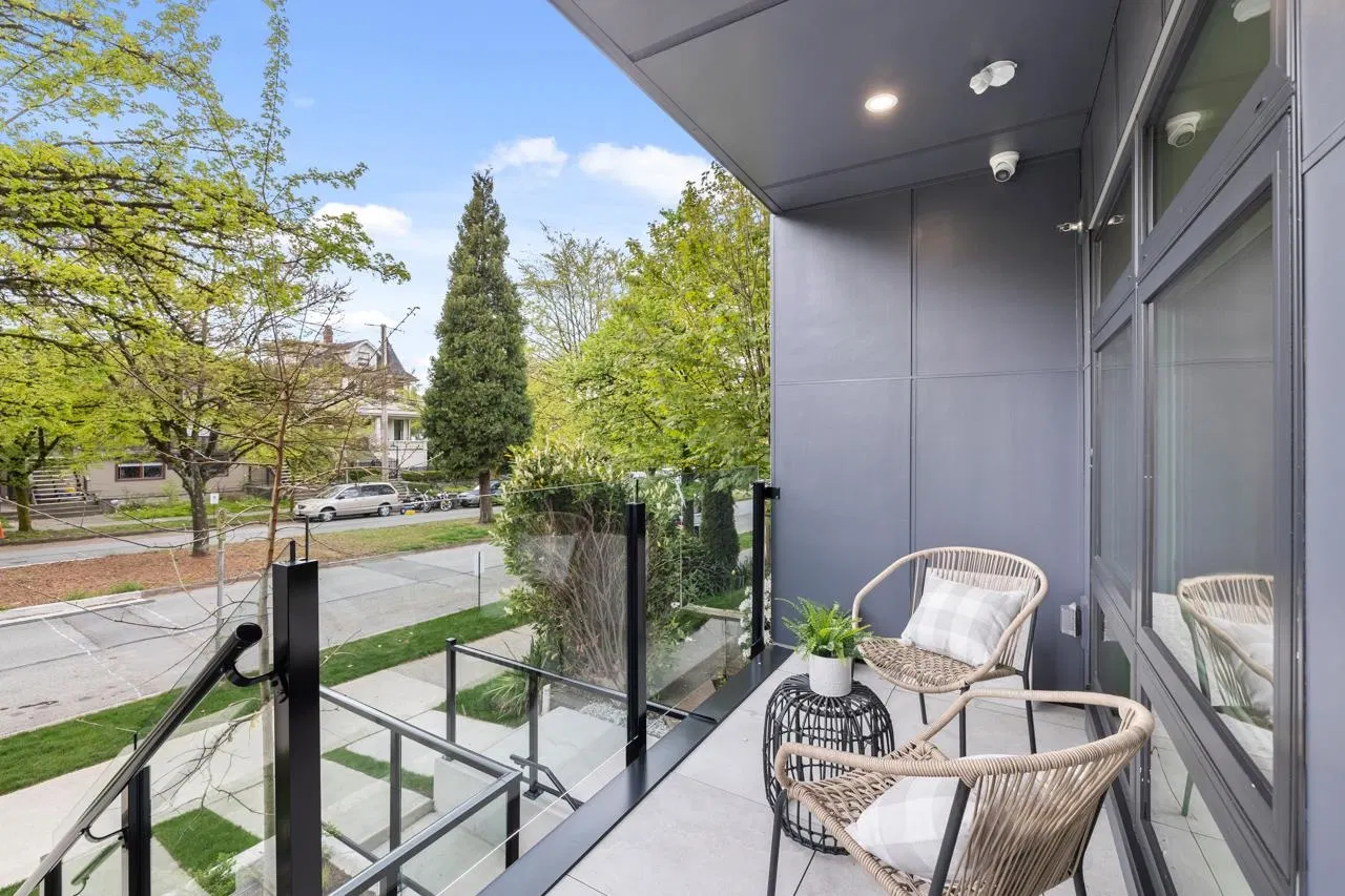 Photo 2 of 26 at #201 – 2135 E Pender Street
