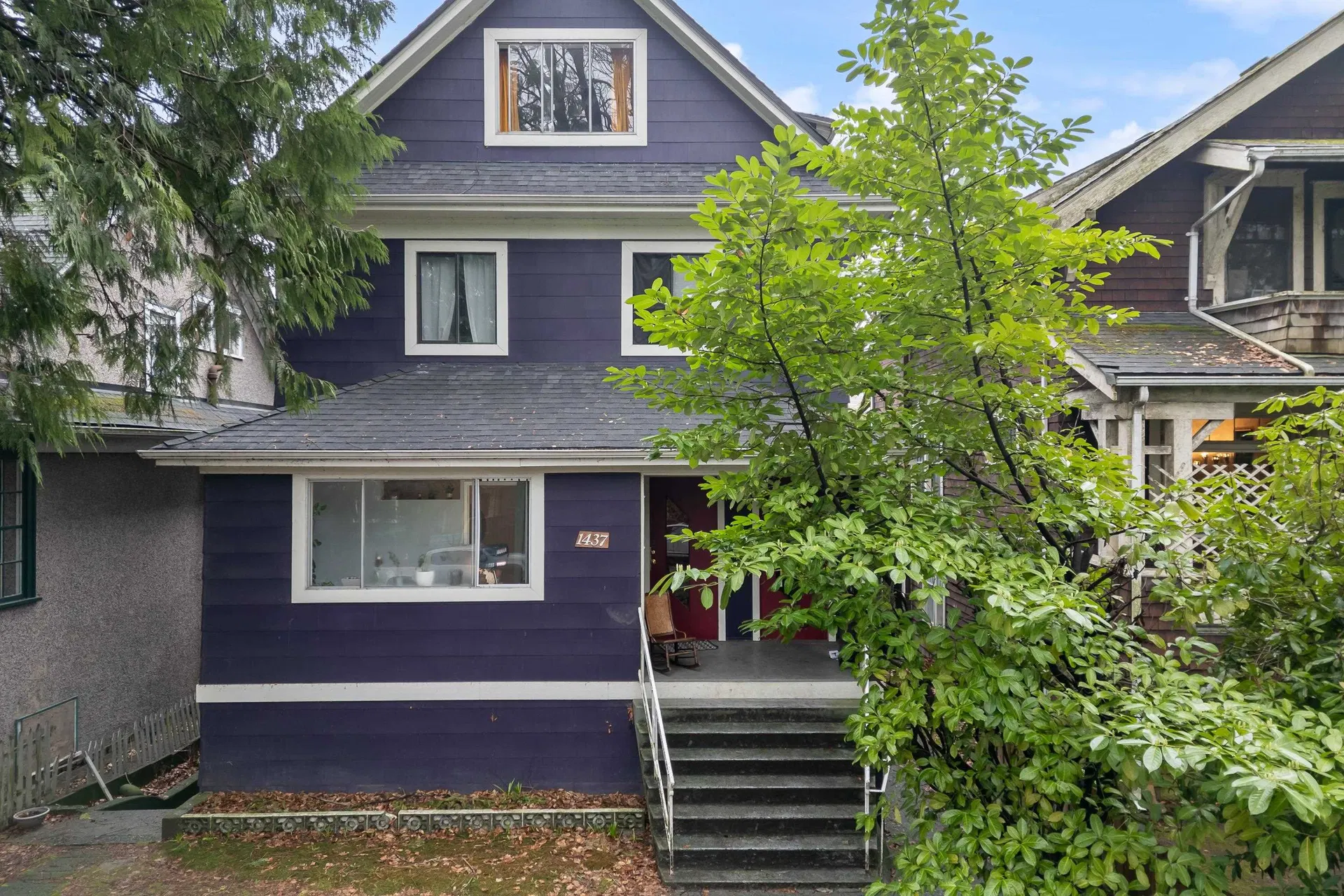 Photo 2 of 5 at 1437 E 10th Avenue